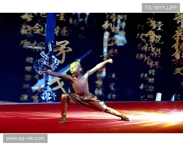 球员在场上与对手玩少林寺十八铜人，铜人阵防守滴水不漏